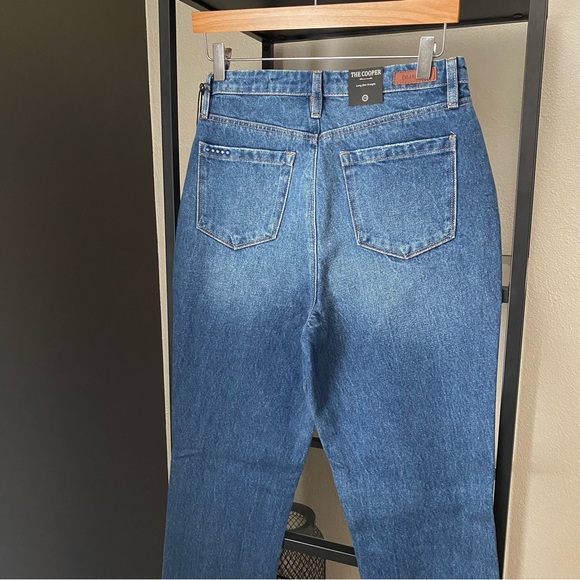 NWT Blank NYC The Cooper Slim Straight Jeans - Picture 4 of 9